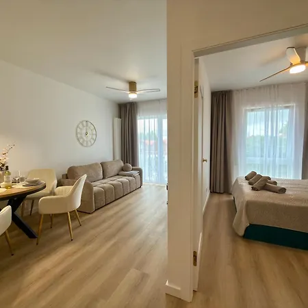 Golden D14 Let's Sea Baltic Park Apartmán *